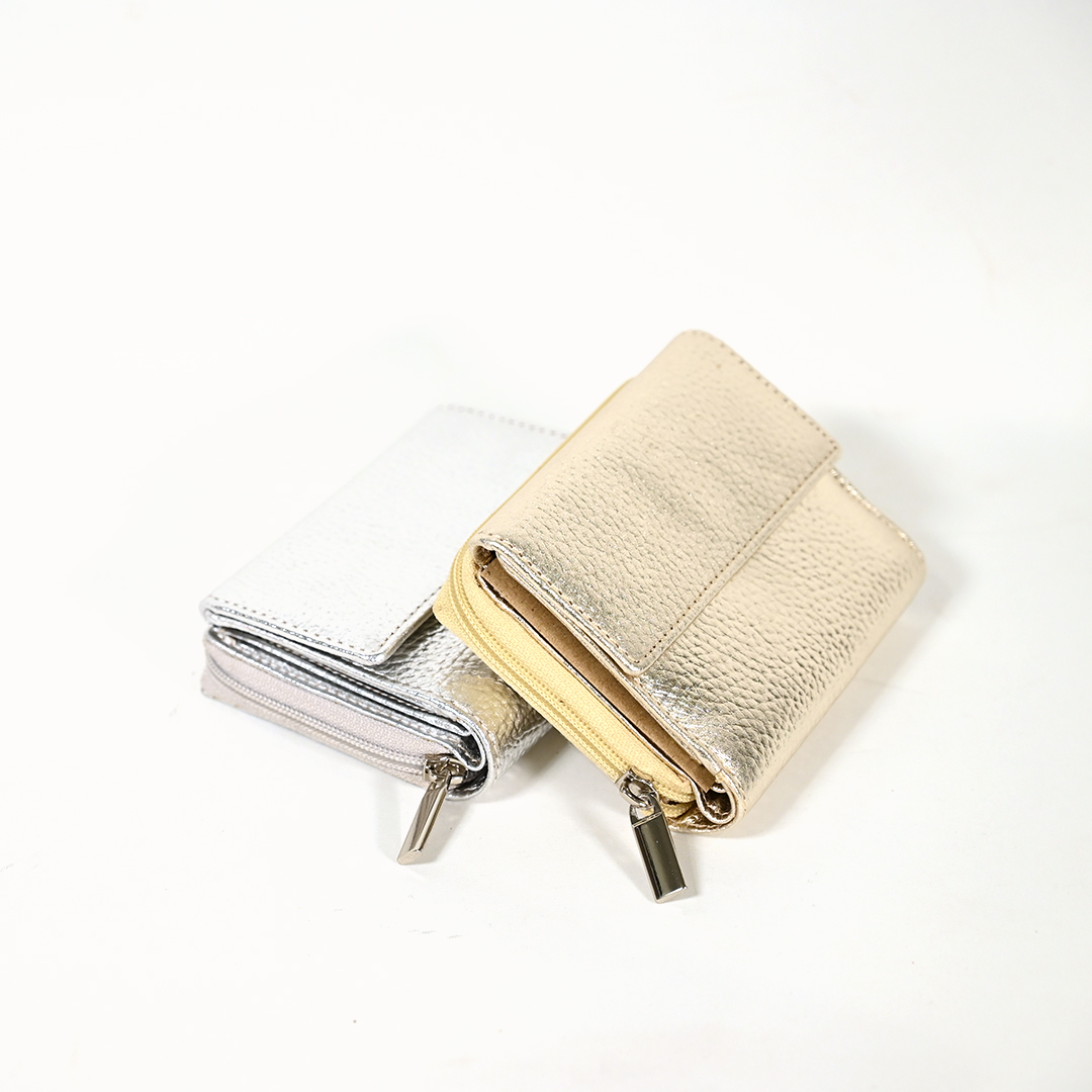 RICH MEDIUM LEATHER WALLET