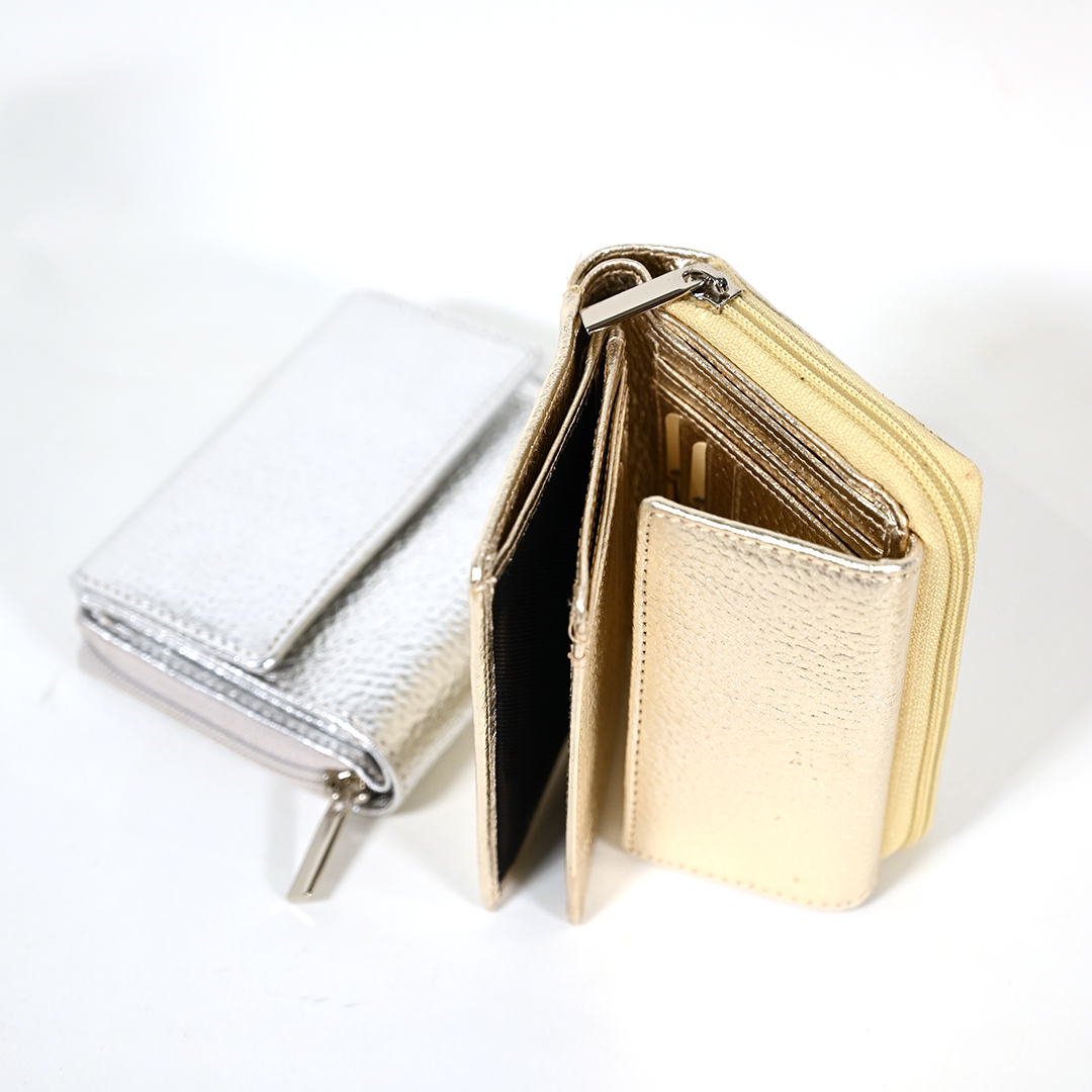 RICH MEDIUM LEATHER WALLET
