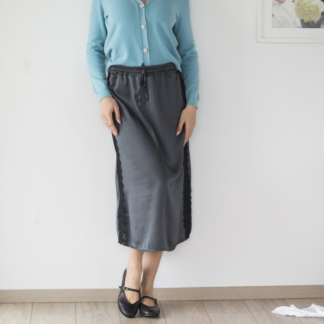 ΓΚΡΙ ΣΑΤΕΝ ΦΟΥΣΤΑ