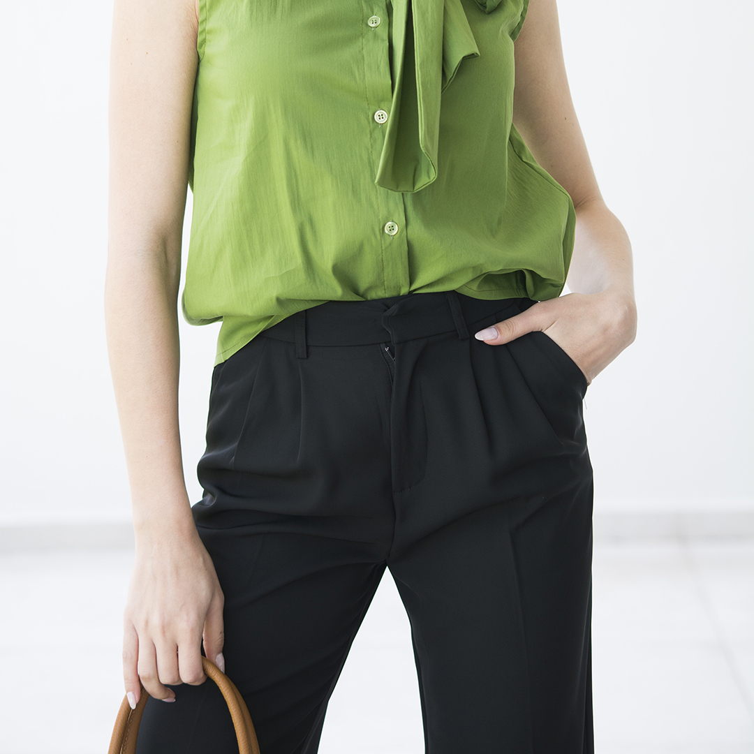 ΠΑΝΤΕΛΟΝΙ ΜΕ ΠΙΕΤΕΣ