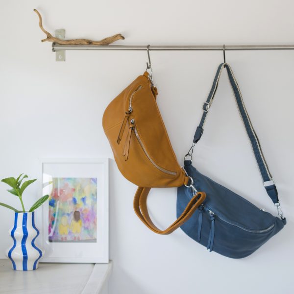 ΤΣΑΝΤΑ ΜΠΑΝΑΝΑ ΜΕ ΔΥΟ ΙΜΑΝΤΕΣ