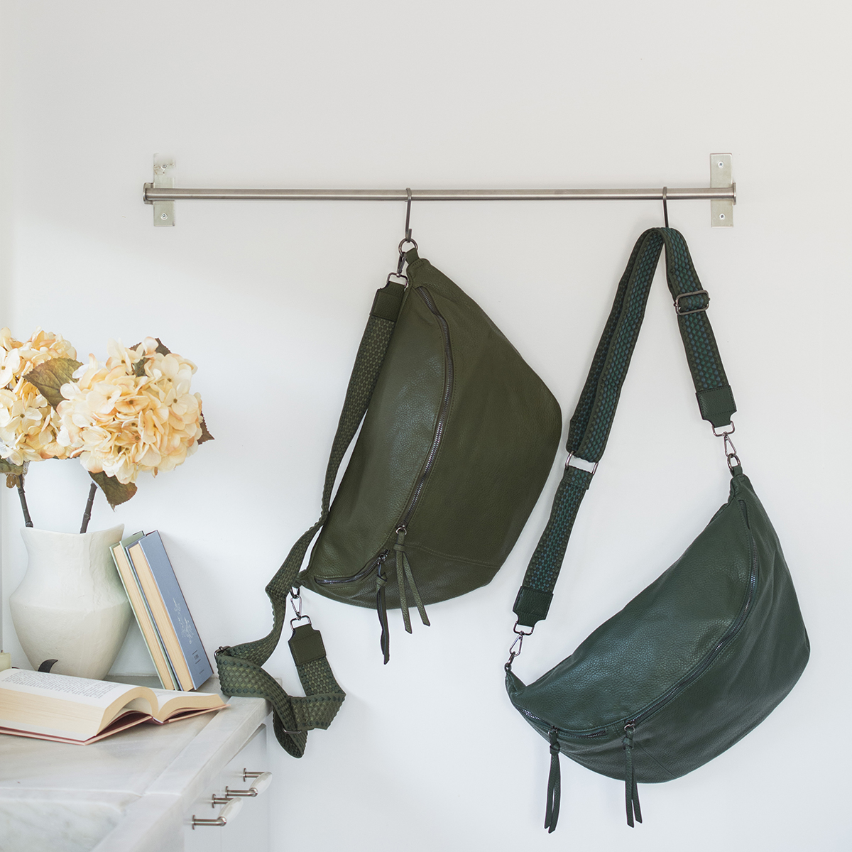 ΤΣΑΝΤΑ ΜΠΑΝΑΝΑ OVERSIZED