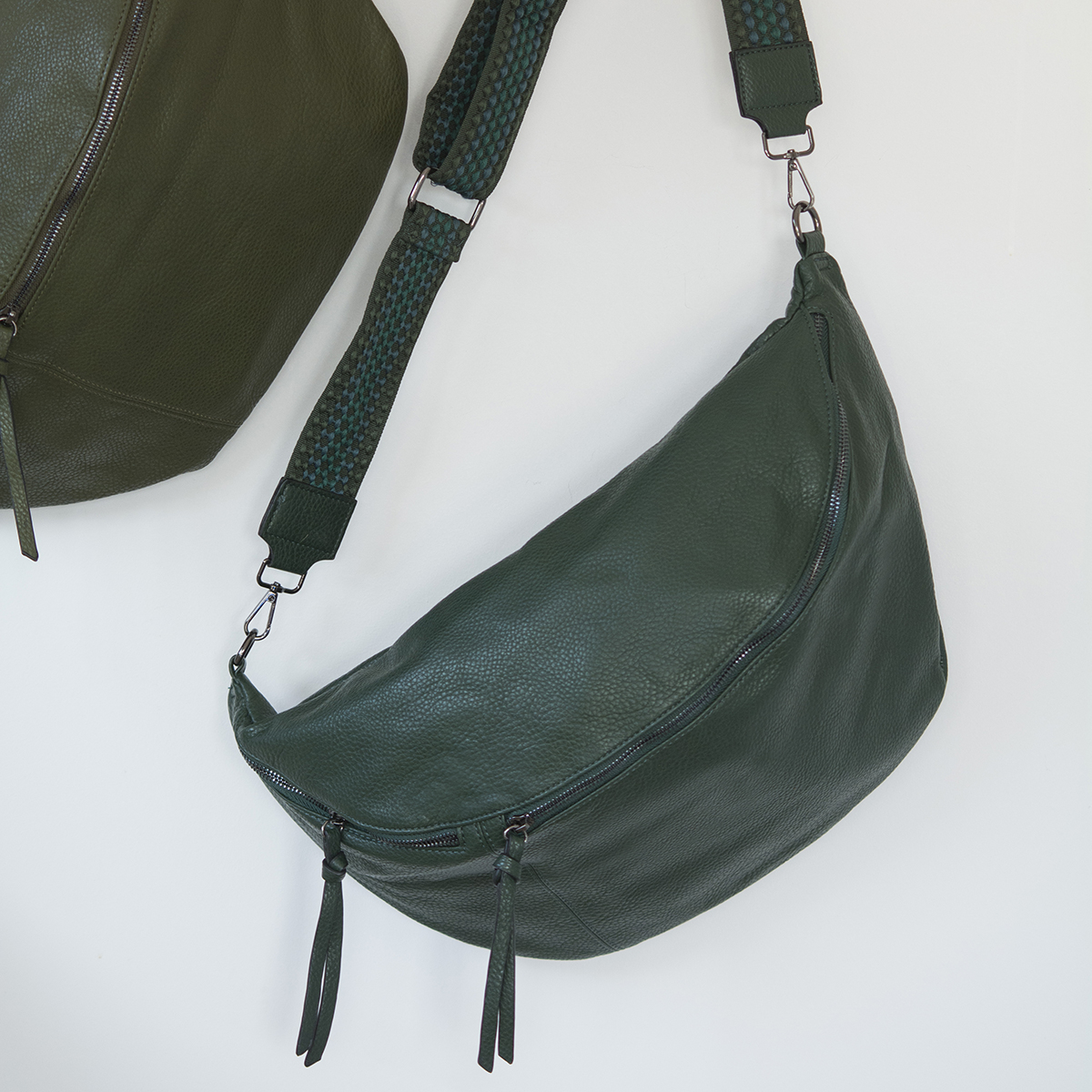 ΤΣΑΝΤΑ ΜΠΑΝΑΝΑ OVERSIZED