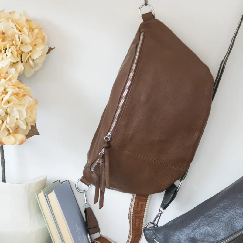 Γυναικεία Τσάντα Μπανάνα Large από Τεχνόδερμα