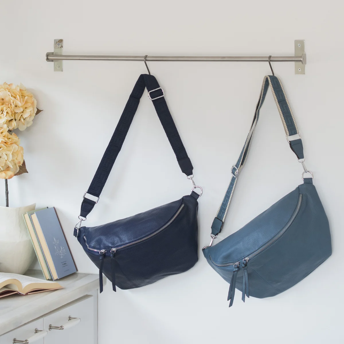 Γυναικεία Τσάντα Μπανάνα Large από Τεχνόδερμα