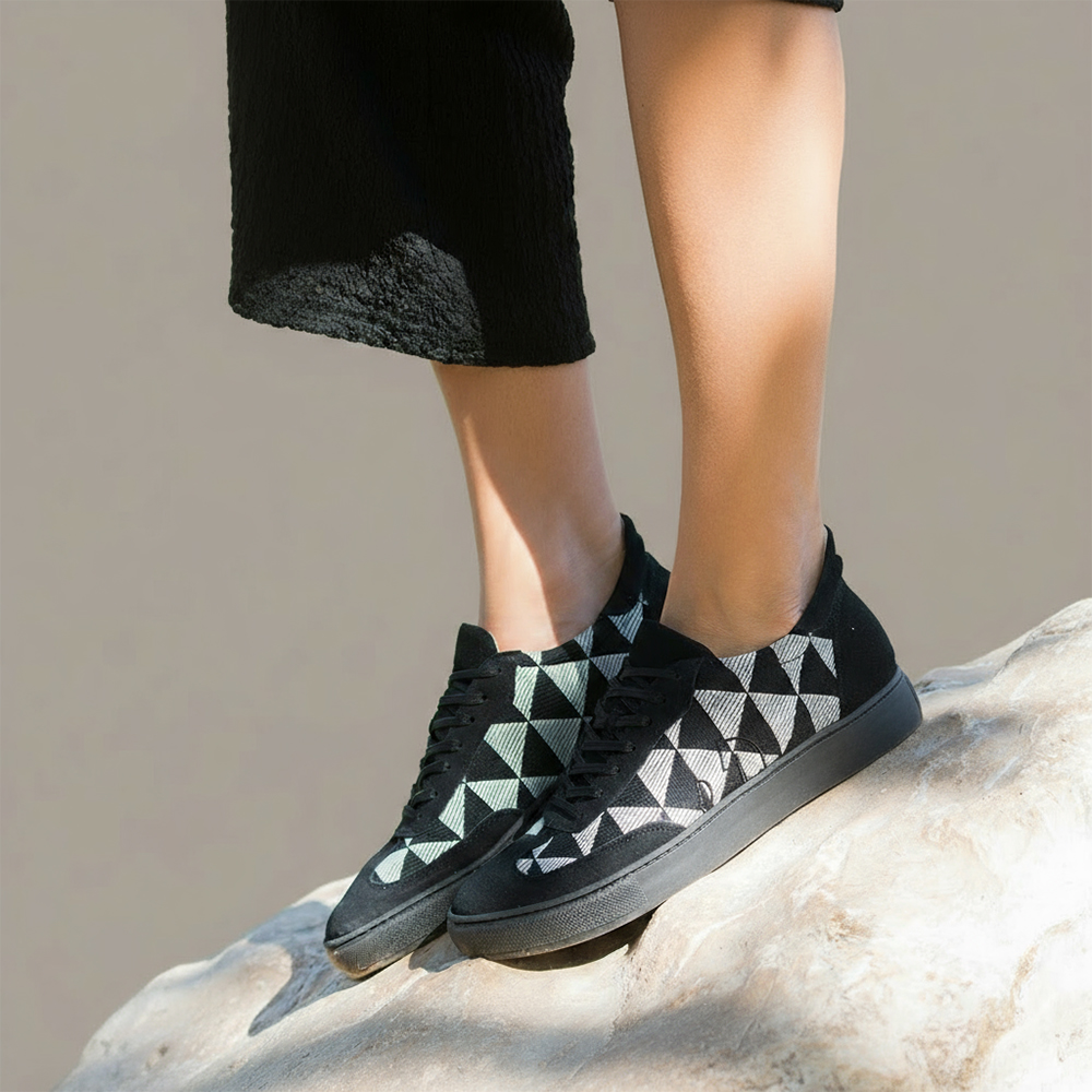 SNEAKERS ΜΑΥΡΑ TRIANGLE