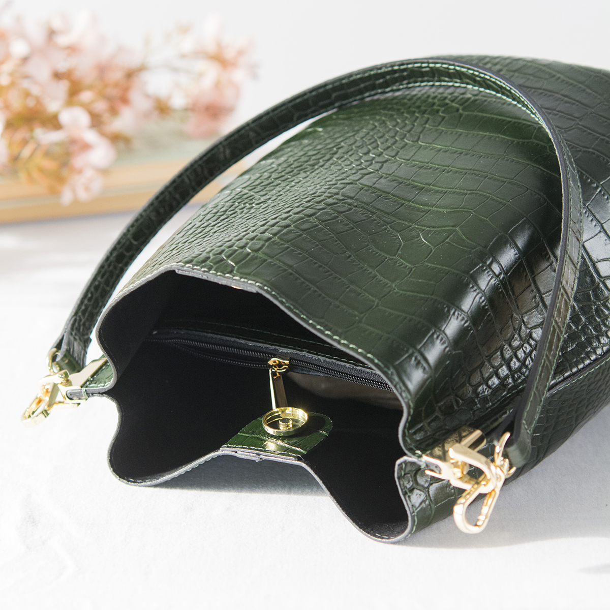 ΤΣΑΝΤΑ ΑΠΟ ΔΕΡΜΑ BUCKET