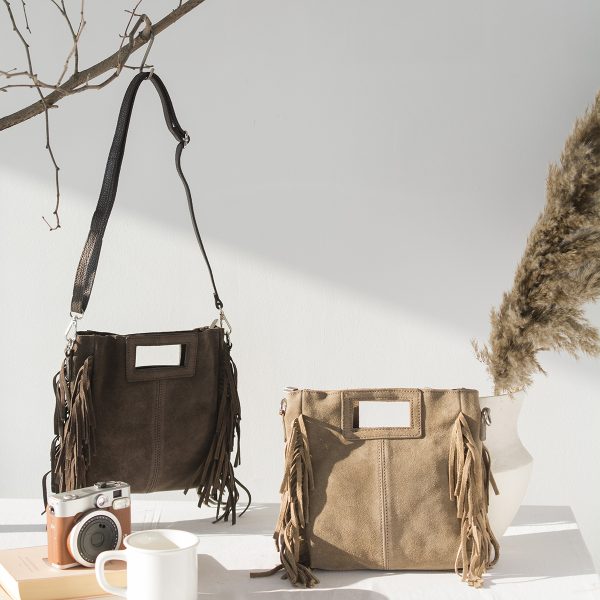 ΤΣΑΝΤΑ ΑΠΟ ΔΕΡΜΑ ΧΕΙΡΟΣ ΚΑΙ ΧΙΑΣΤΙ ΜΕ ΚΡΟΣΙΑ