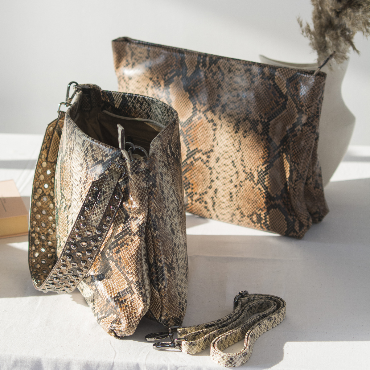 ΤΣΑΝΤΑ ΦΑΚΕΛΟΣ MEDIUM SNAKE