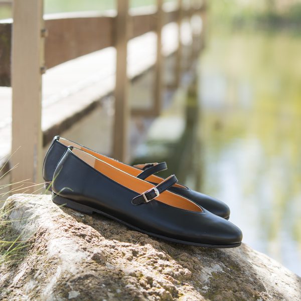 ΜΠΑΛΑΡΙΝΑ ΜΑΥΡΗ ΜΕ ΜΠΑΡΕΤΑ MEMORY