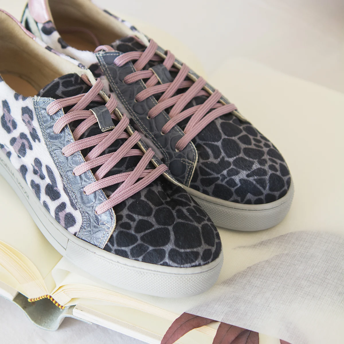 Γυναικεία Δερμάτινα Sneakers Multi-Animal