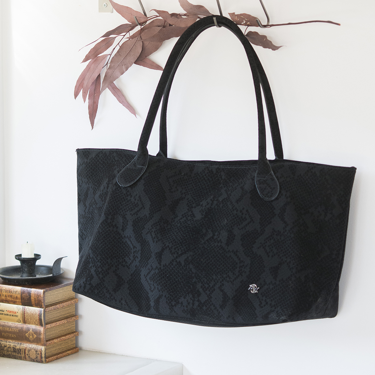 ΤΣΑΝΤΑ ΩΜΟΥ SNAKE