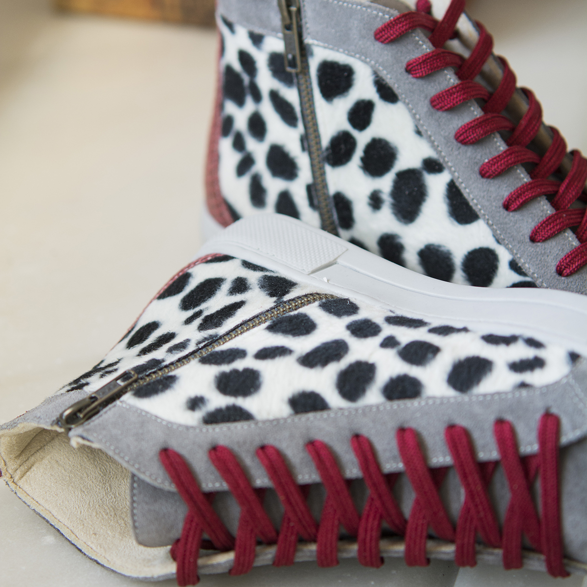 SNEAKERS BOOTS DOTS