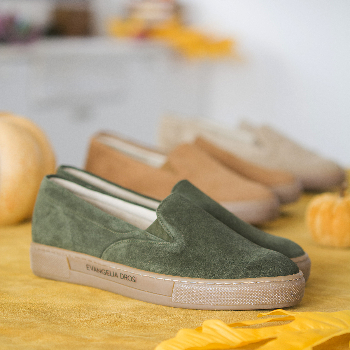 SNEAKERS SLIP ON SUEDE