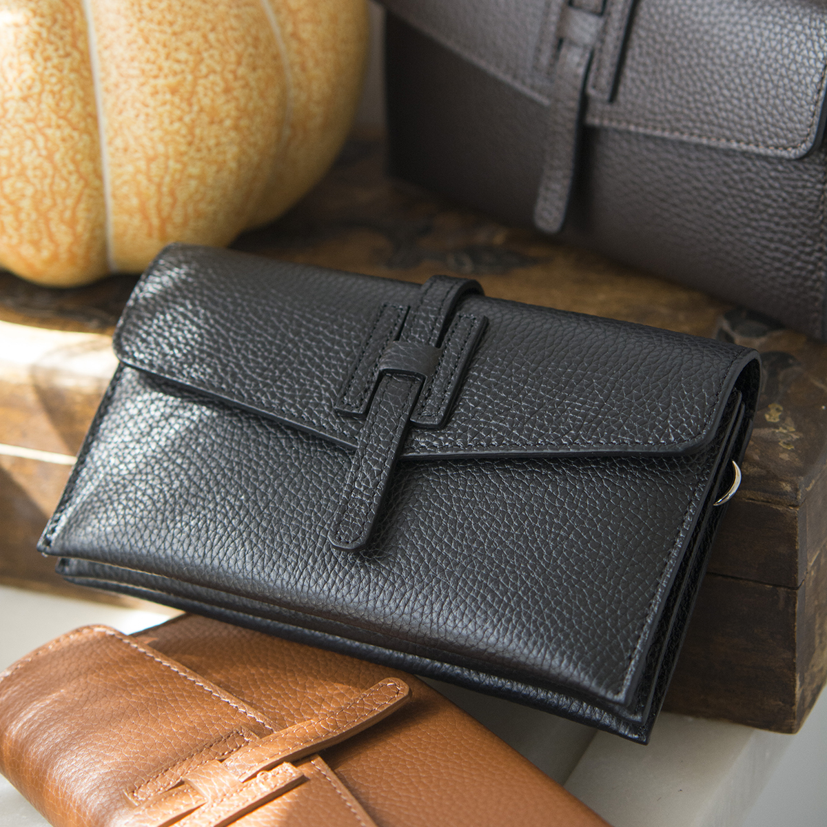 ΤΣΑΝΤΑΚΙ-ΠΟΡΤΟΦΟΛΙ