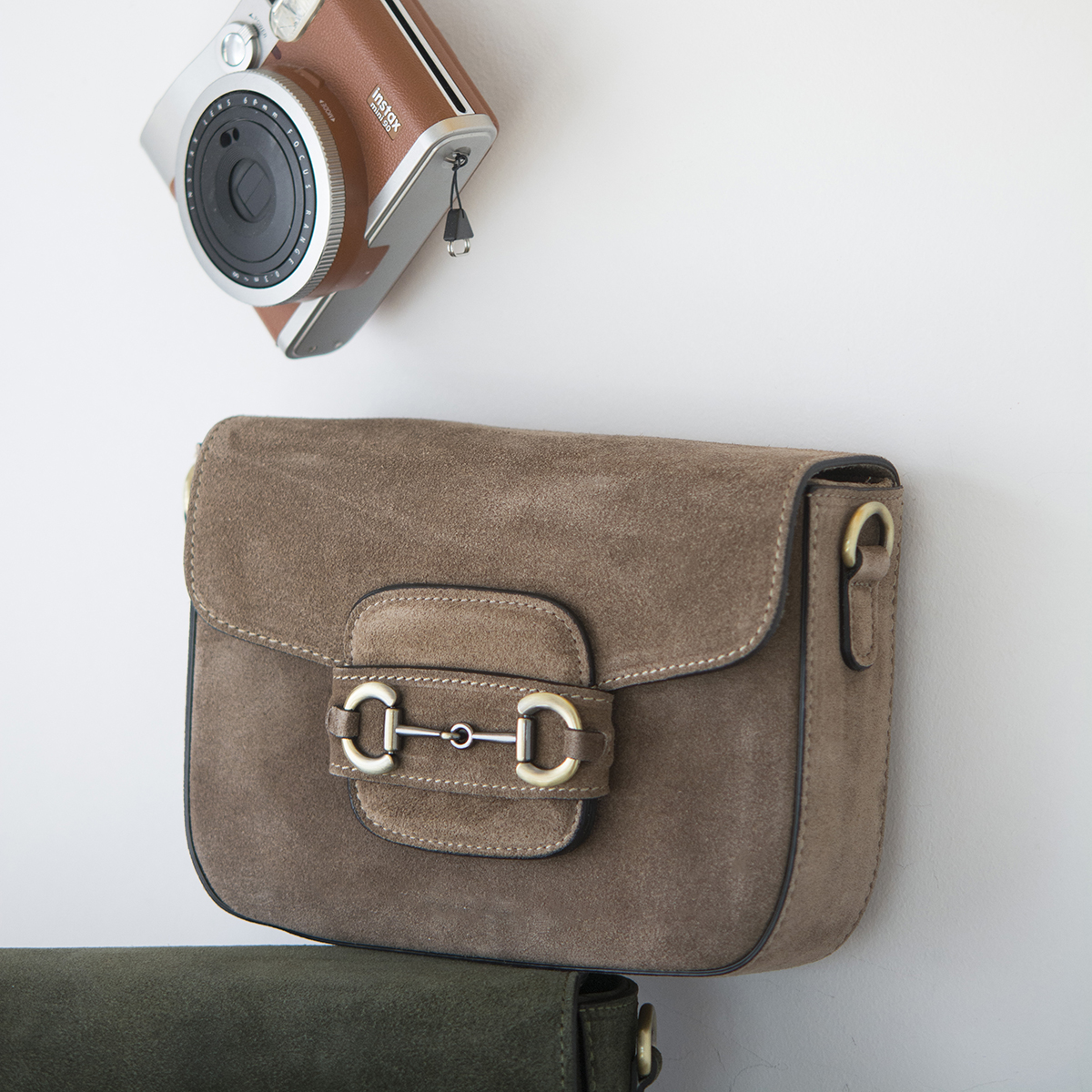 ΤΣΑΝΤΑ ΑΠΟ ΔΕΡΜΑ SUEDE MEDIUM