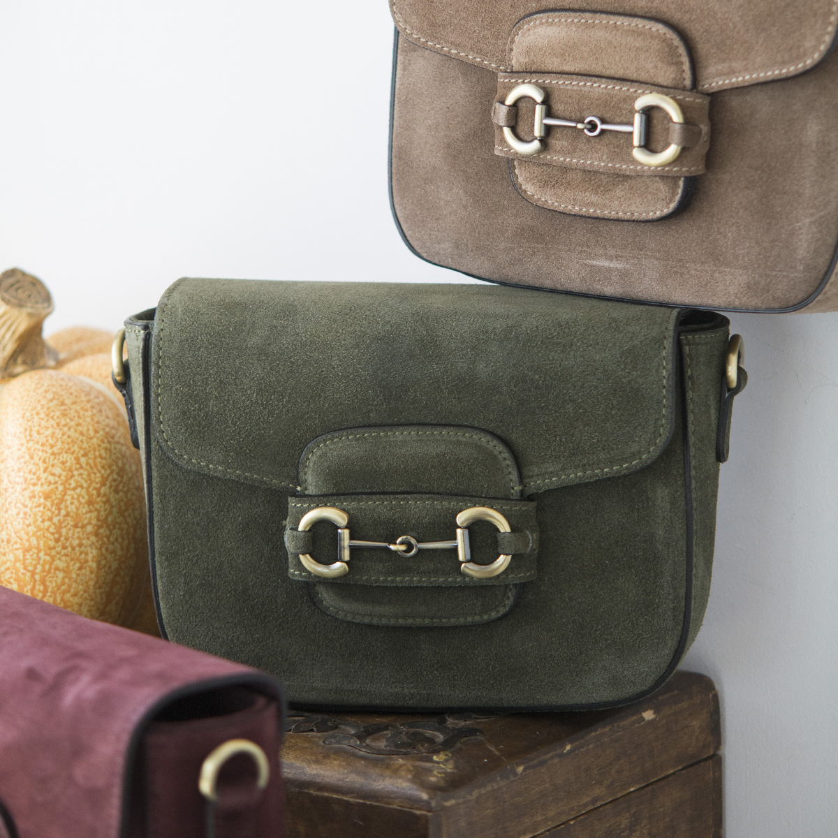 ΤΣΑΝΤΑ ΑΠΟ ΔΕΡΜΑ SUEDE MEDIUM