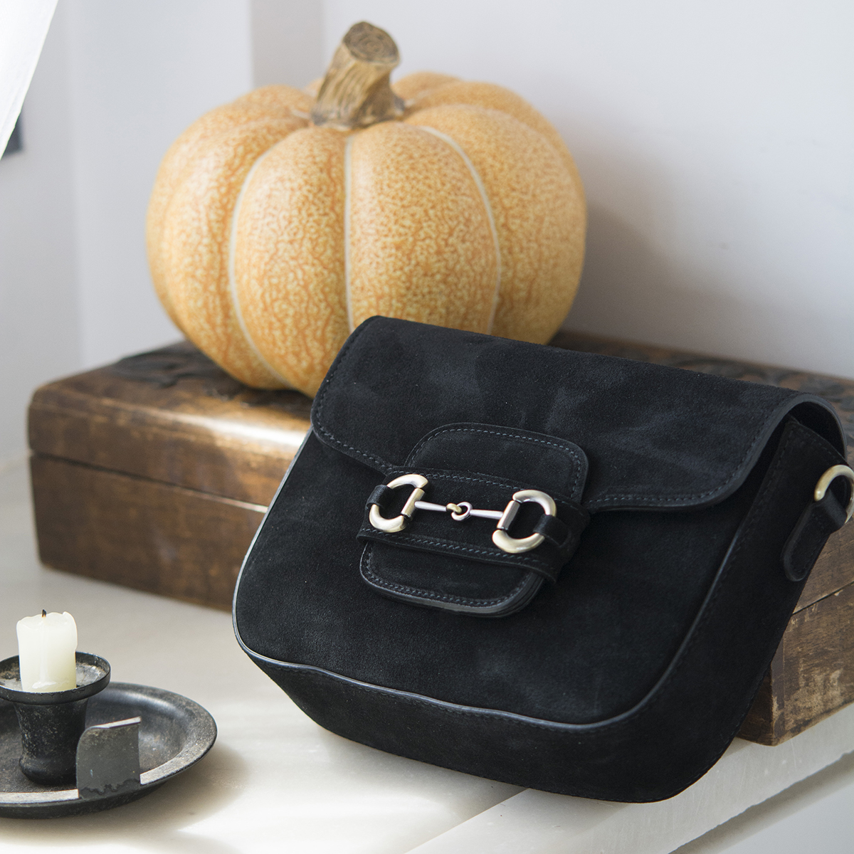 ΤΣΑΝΤΑ ΑΠΟ ΔΕΡΜΑ SUEDE MEDIUM