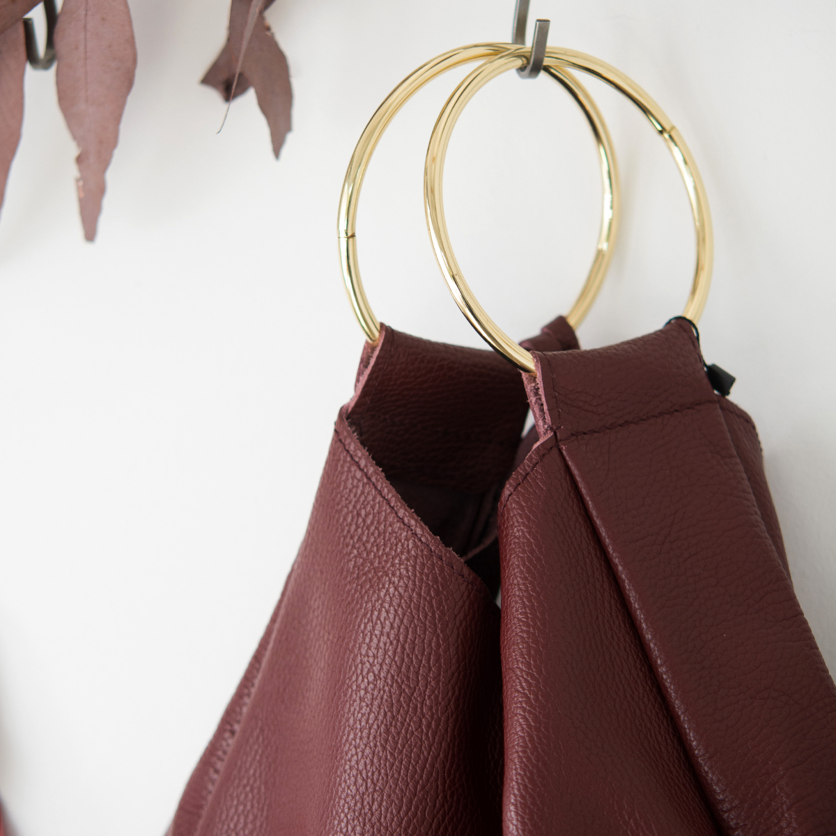 ΤΣΑΝΤΑ ΑΠΟ ΔΕΡΜΑ BUCKET-GOLD