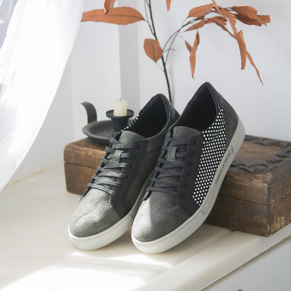 SNEAKERS GREY DOTS