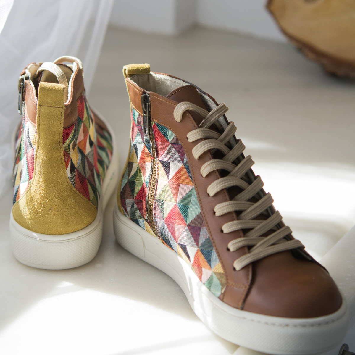 SNEAKERS BOOTS GEOMETRICS
