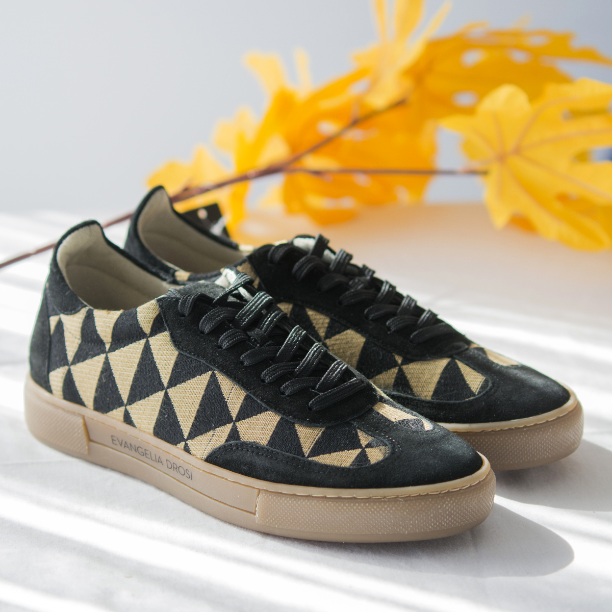 SNEAKERS ΜΑΥΡΑ TRIANGLE