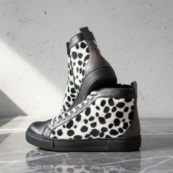 SNEAKERS BOOTS BLACK DOTS