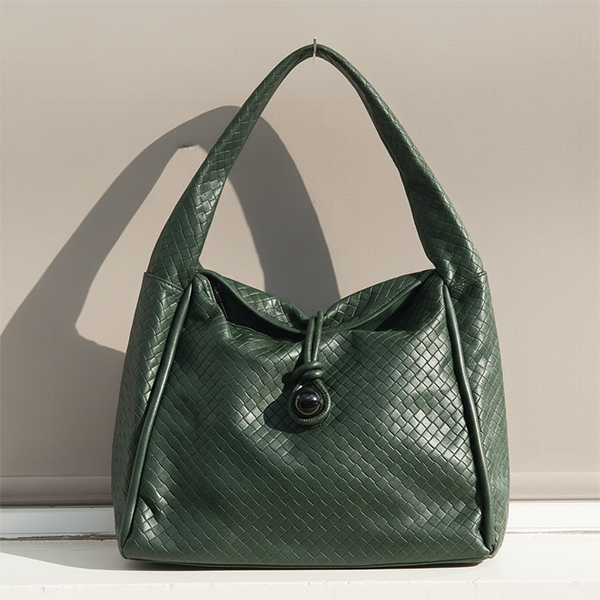 ΤΣΑΝΤΑ ΜΕ ΚΟΥΜΠΙ