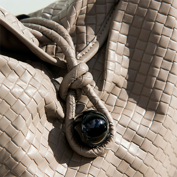 ΤΣΑΝΤΑ ΜΕ ΚΟΥΜΠΙ