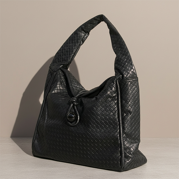 ΤΣΑΝΤΑ ΜΕ ΚΟΥΜΠΙ