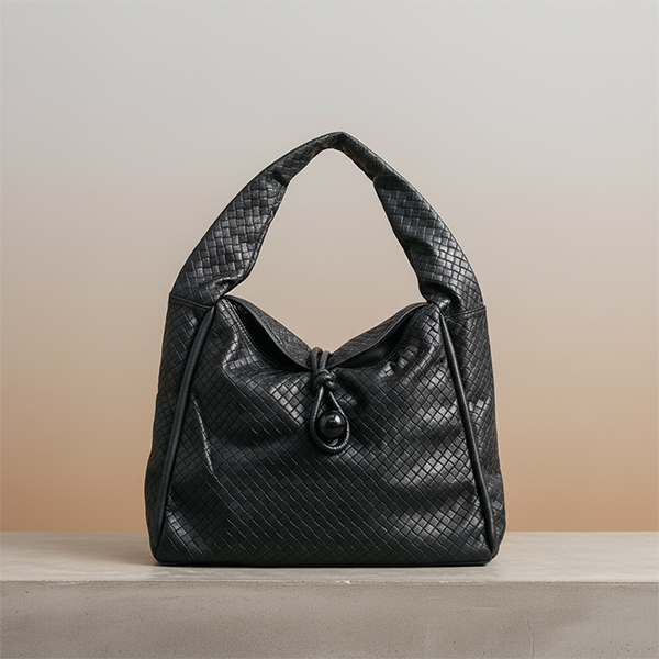 ΤΣΑΝΤΑ ΜΕ ΚΟΥΜΠΙ