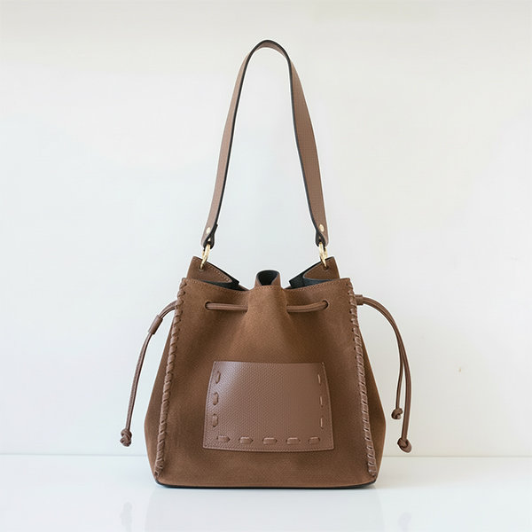 ΤΣΑΝΤΑ ΑΠΟ ΔΕΡΜΑ BUCKET-POUCH