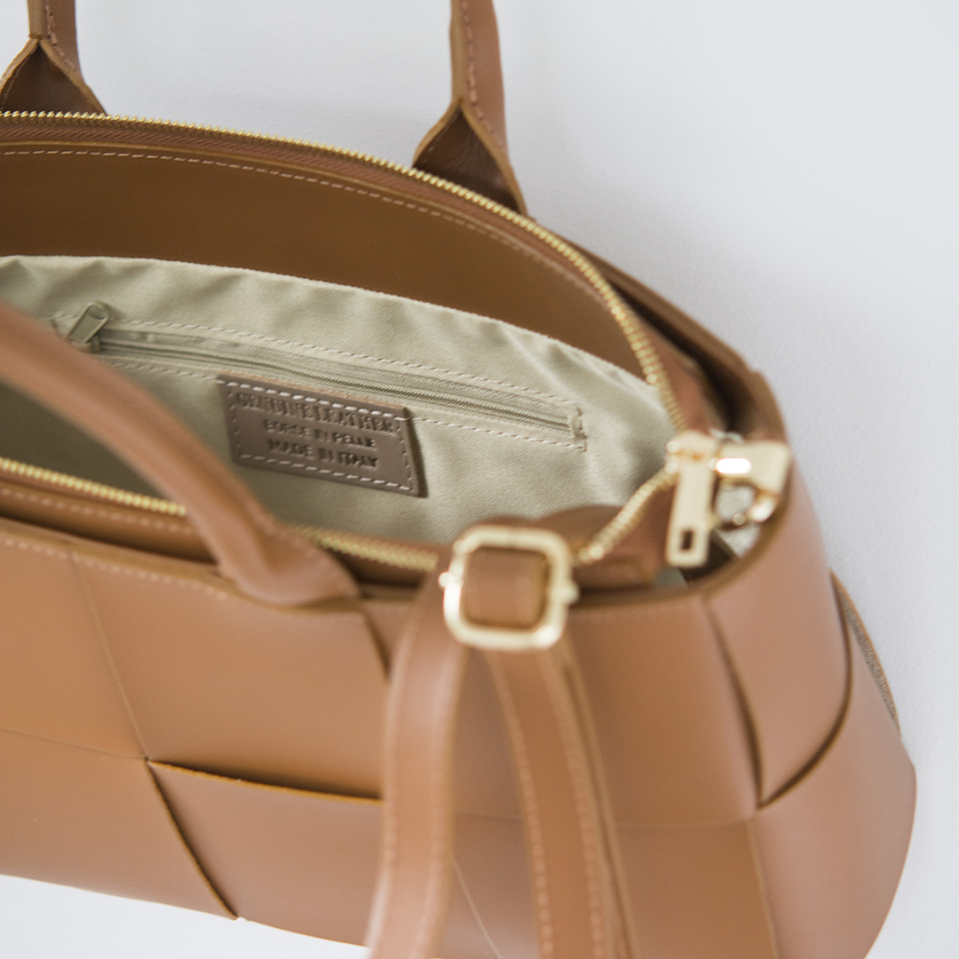 ΤΣΑΝΤΑ ΑΠΟ ΔΕΡΜΑ CUBE