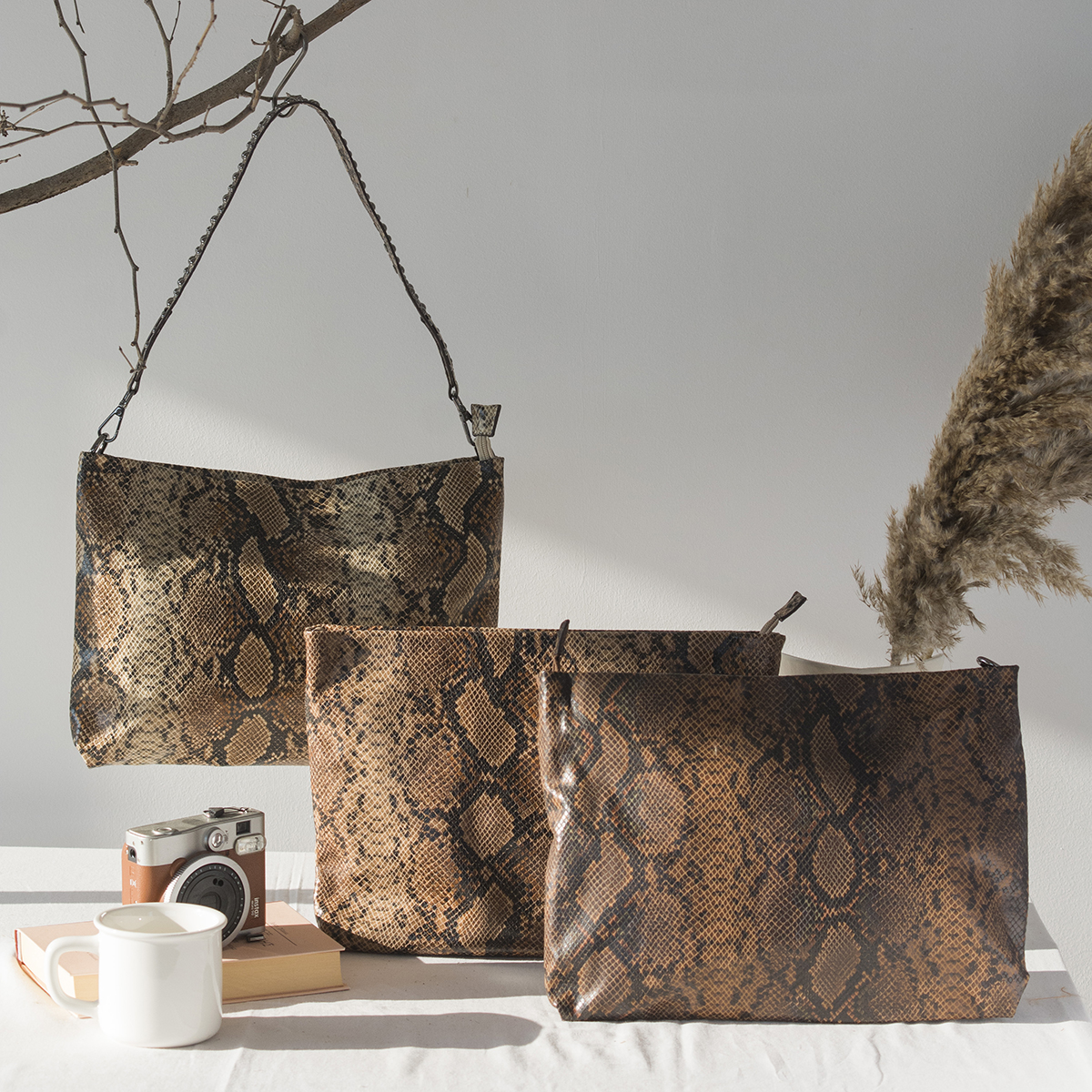 ΤΣΑΝΤΑ ΦΑΚΕΛΟΣ MEDIUM SNAKE