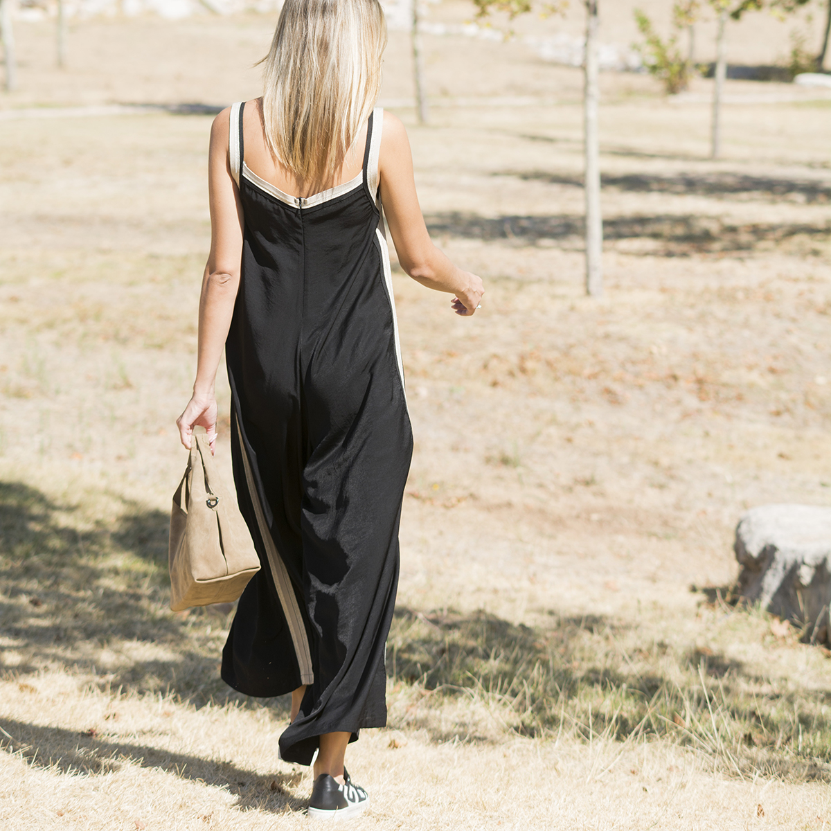 ΟΛΟΣΩΜΗ ΦΟΡΜΑ ΜΑΥΡΗ