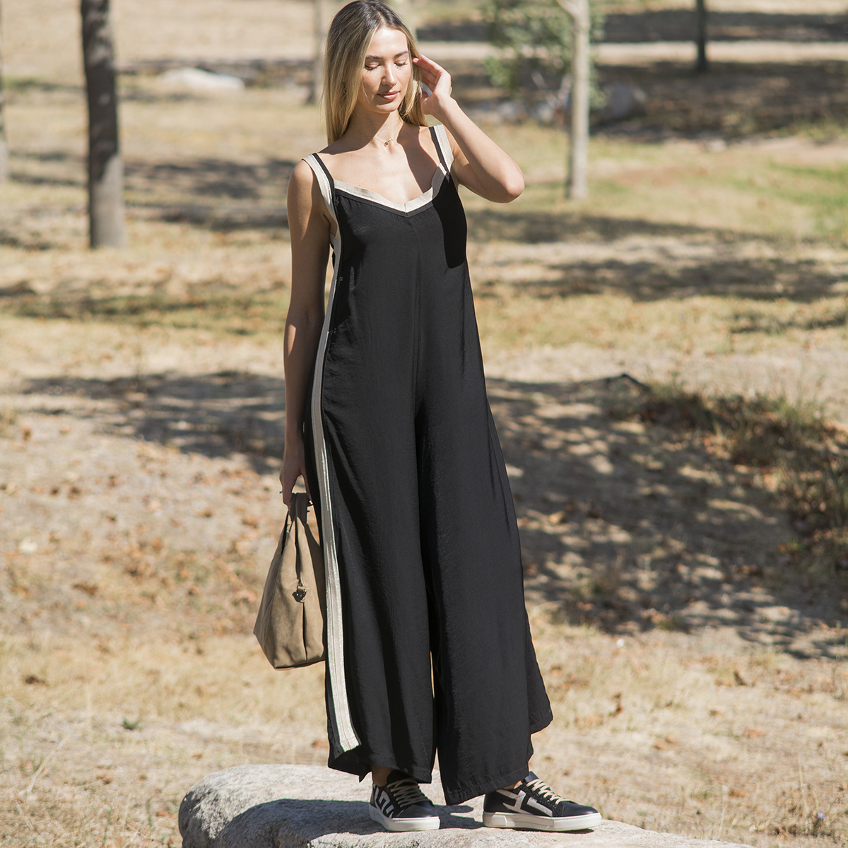 ΟΛΟΣΩΜΗ ΦΟΡΜΑ ΜΑΥΡΗ