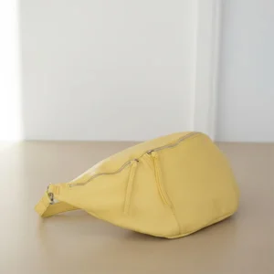 Γυναικεία Τσάντα Μπανάνα Oversized από Τεχνόδερμα