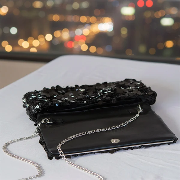 Γυναικείο Μαύρο Τσαντάκι με Παγιέτες