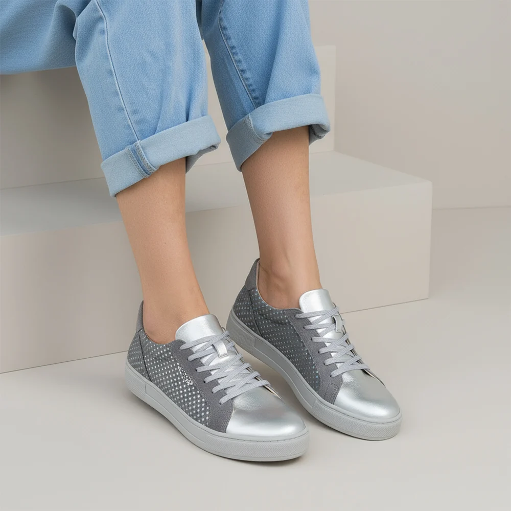 Γυναικεία Δερμάτινα Sneakers Ασημί Πουά