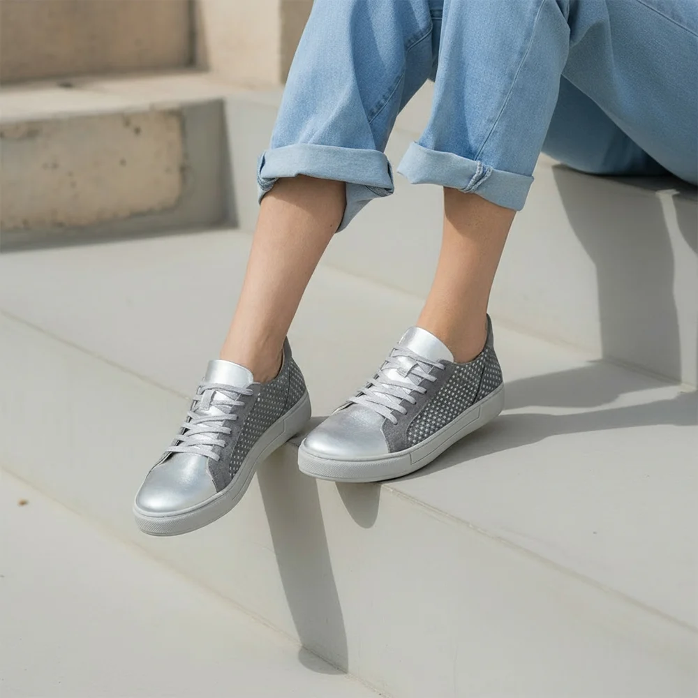 Γυναικεία Δερμάτινα Sneakers Ασημί Πουά